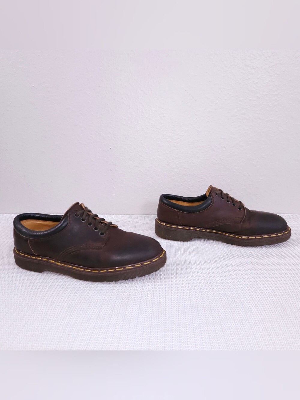 Vintage DR. MARTENS Brown Leather Oxford Crazy Horse 8053 Made In England